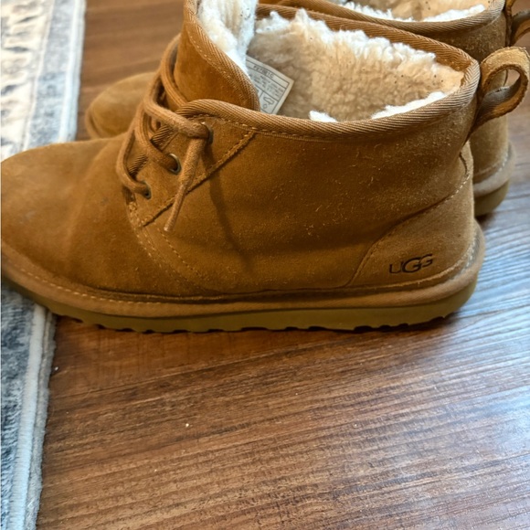 UGG neumel womens suede shearling shoe lace up chukka boot size 10 women’s - Picture 4 of 8
